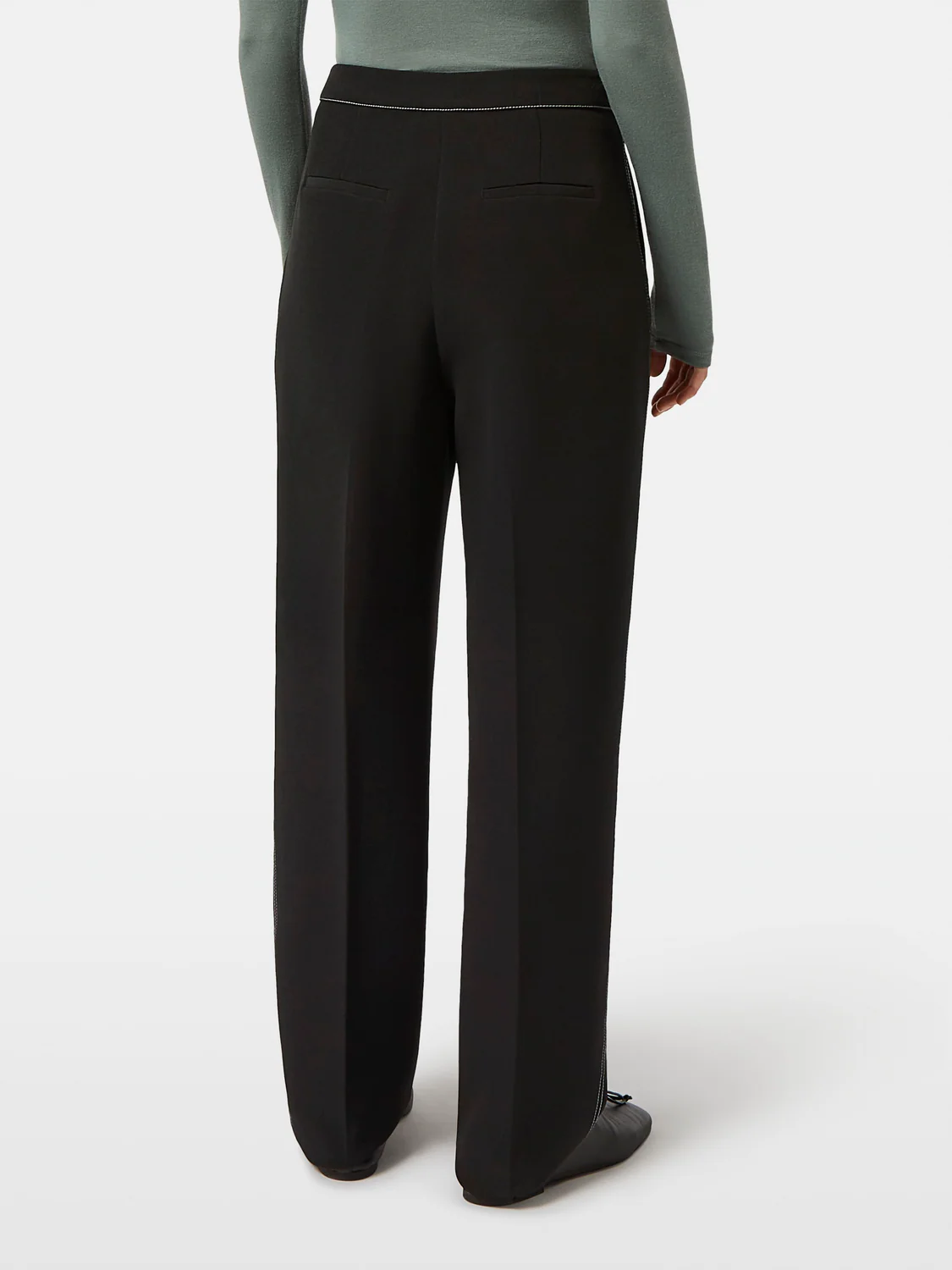 Robyn Relaxed Tapered Leg Pant - Image 4