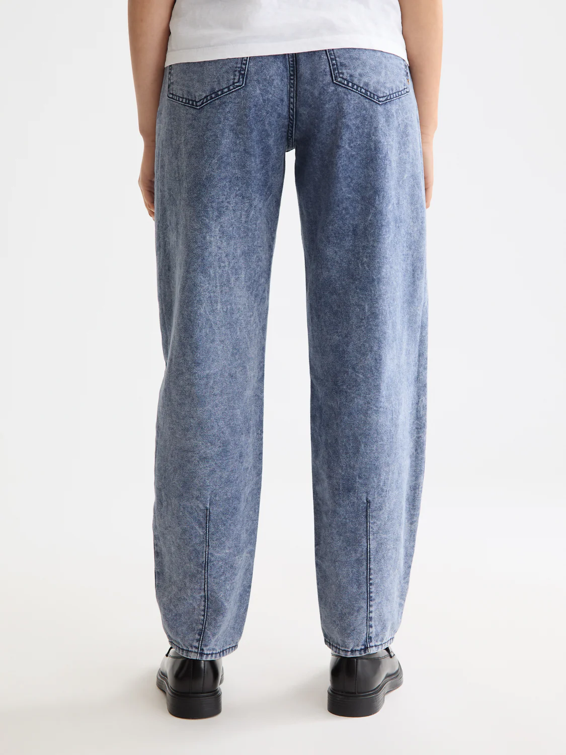 The Tide Longer Inseam Balloon Jeans In Mountain Dyed Canvas - Image 3